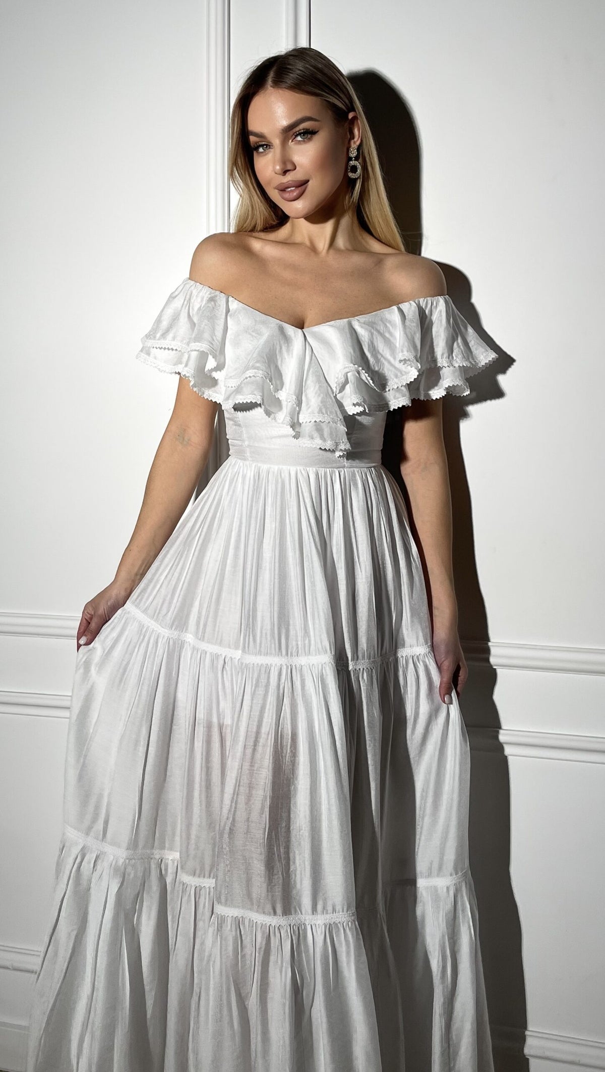 Off-Shoulder White Ruffled Maxi Boho Dress  Elegant & Flowy Summer Outfit